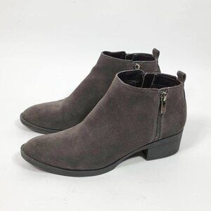 Kenneth Cole New York Suede Grey Boots #161 Size 8